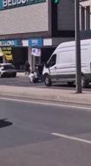 Ataşehir'de tekmeli yumruklu yol verme kavgası kamerada