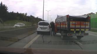 Kartal'da trafikte tartıştığı sürücünün aracına saldıran kamyon şoförüne 180 bin lira ceza