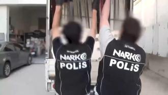 Bağcılar'da duş teknelerinin arasına gizlenmiş 92,5 kilogram uyuşturucu ele geçirildi