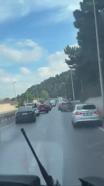 Maltepe'de trafikte kalan ambulansa fermuar yöntemiyle yol verdiler