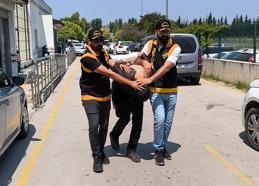 Bıçakla yaraladığı kadına ilkokuldan beri platonik aşk beslemiş