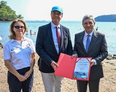 Phaselis'te deniz bariyeri ve çöp kapar uygulaması