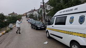 Karabük'te otomobilinden indikten sonra düşen kişi kaldırıldığı hastanede öldü