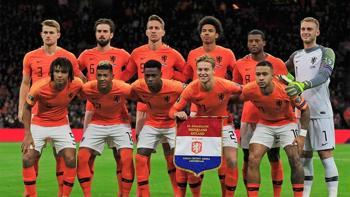 Hollanda'nın EURO 2020 kadrosu belli oldu