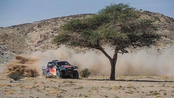Dakar Rallisi'nde 7'nci etabın galibi Sebastian Loeb!