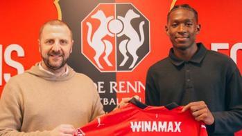 Rennes, Nordan Mukiele ile profesyonel sözleşme imzaladı