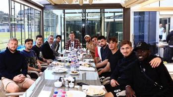 Samet Aybaba, Beşiktaş'ta birlik yemeği tertip etti