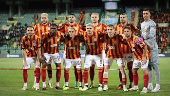 Galatasarayda sarı kart tehlikesi Yıldız futbolcular sınırda