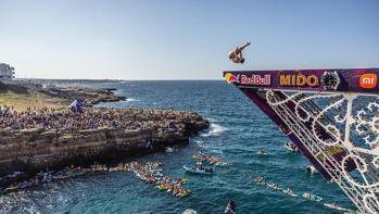 Red Bull Cliff Diving Dünya Serisinin yedinci etabı Antalyada