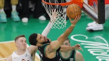 Boston Celtics, Cavaliersı devirdi konferans finaline yükseldi