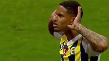 Fenerbahçede Oosterwoldeden Galatasaray taraftarını çıldırtan hareket Icardi sevinci