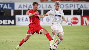 Alanyaspor ve Antalyaspor sezonu puanları paylaşarak kapattı