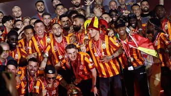 Galatasaray'da ilk veda! Takım arkadaşı ayrılığı sosyal medyadan duyurdu