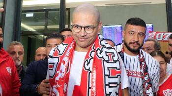 Antalyasporun yeni teknik direktörü Alex de Souza şehre geldi