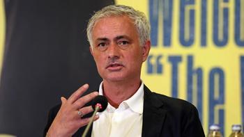 SON DAKİKA | Fenerbahçe, Jose Mourinho'nun maaşını KAP'a bildirdi