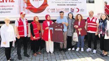 Kan verenlere Trabzonspor forması