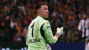 Galatasaray'da Fernando Muslera'dan sözleşme cevabı! 'Özel tutulması gerekiyor'