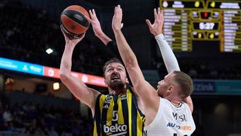 Fenerbahçe Beko, Paris Basketbol deplasmanında