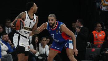 Anadolu Efes - Partizan maçından kareler