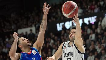 Beşiktaş Fibabanka - Anadolu Efes maçından kareler