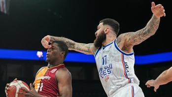 Anadolu Efes - Galatasaray maçından kareler