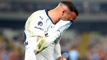 Fenerbahçe'de Cenk Tosun'dan ilk gol sevinci!