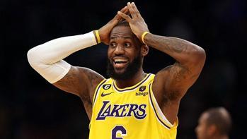 40 yaşındaki LeBron James durdurulamıyor Bir kez daha NBA tarihine geçti