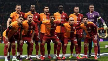 Galatasarayda Ajax maçında sarı tehlike 5 yıldız sınırda