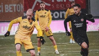 İstanbulspor, Fatih Karagümrük'ü 2 golle geçti!