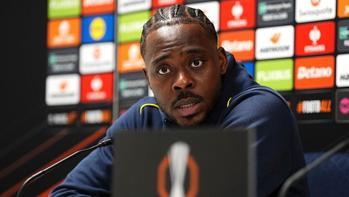 Fenerbahçe'de Bright Osayi Samuel'den sözleşme cevabı!