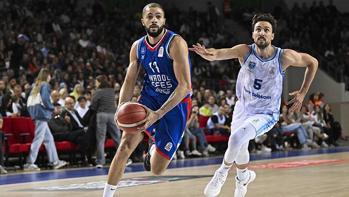 Anadolu Efes, Tofaş deplasmanında galip!