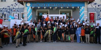 Haydi Tenise projesi 11 deprem ilinde eş zamanlı başladı!