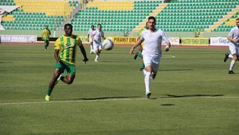 Şanlıurfaspor - Manisa FK maçından kareler