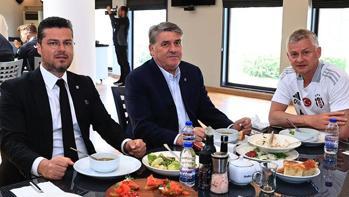 Beşiktaş Başkanı Serdal Adalı takımla buluştu