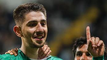 Rio Ave'de ayın oyuncusu Demir Ege Tıknaz!