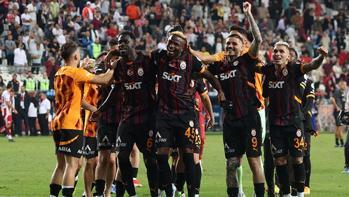 Galatasaraylı yıldıza dev bonservis! Şok gelişme: Teklifler değerlendiriliyor