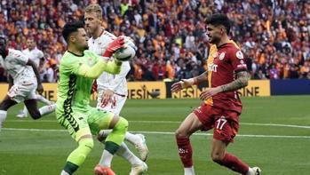 Galatasaray'da Eren Elmalı sakatlandı!