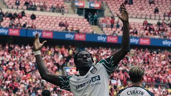 Sunderland, Premier Lig'e yükseldi!