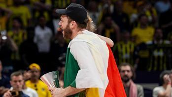 Interden Fenerbahçe Bekonun yıldızı Nicolo Melliye tebrik