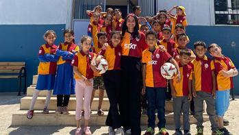 Yunus Akgün’den köy okulu öğrencileri için anlamı hareket