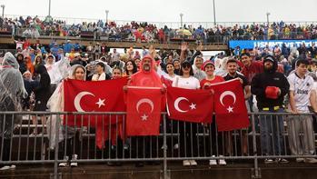 A Milli Futbol Takımı'na ABD'de büyük destek!