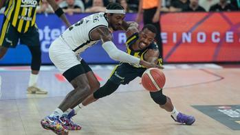 Beşiktaş Fibabanka - Fenerbahçe Beko maçından kareler