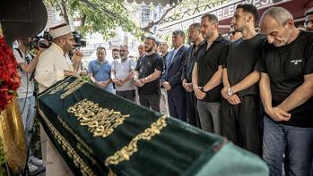 Beşiktaş antrenörü Serdar Topraktepe'nin ağabeyi Ayhan Topraktepe son yolculuğuna uğurlandı