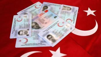 Ehliyet Yenileme son tarih yaklaşıyor 2025 ehliyet yenileme nasıl yapılır, ücreti ne kadar Ehliyet yenileme için gerekli belgeler.