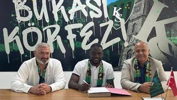 Kocaelispor'da Show resmi imzayı attı!