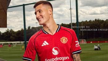 Manchester United dev transferi resmen açıkladı!