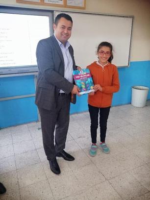 Vartolu öğrencilere kitap dağıtıldı