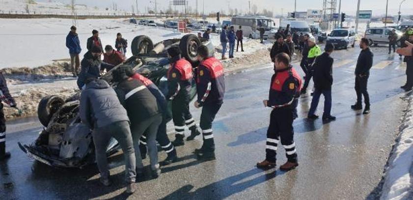 Ağrı'da trafik kazası: 1 ölü, 2 yaralı