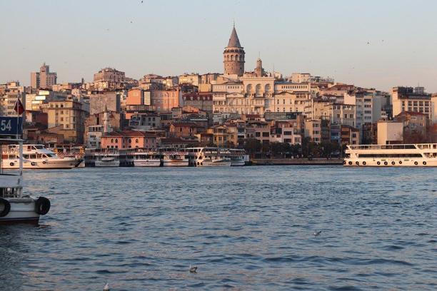 İstanbul Şiirleri: Ünlü Şairlerin En Güzel İstanbul Şiirleri