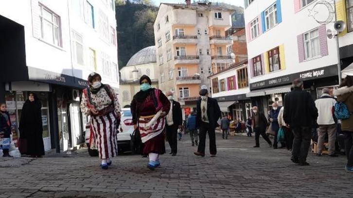 Asırlık ‘Ağasar’ geleneği renkleri binalarda